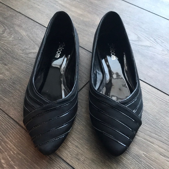 JBloom/Charlize - Shoes - Black flats - Picture 2 of 3